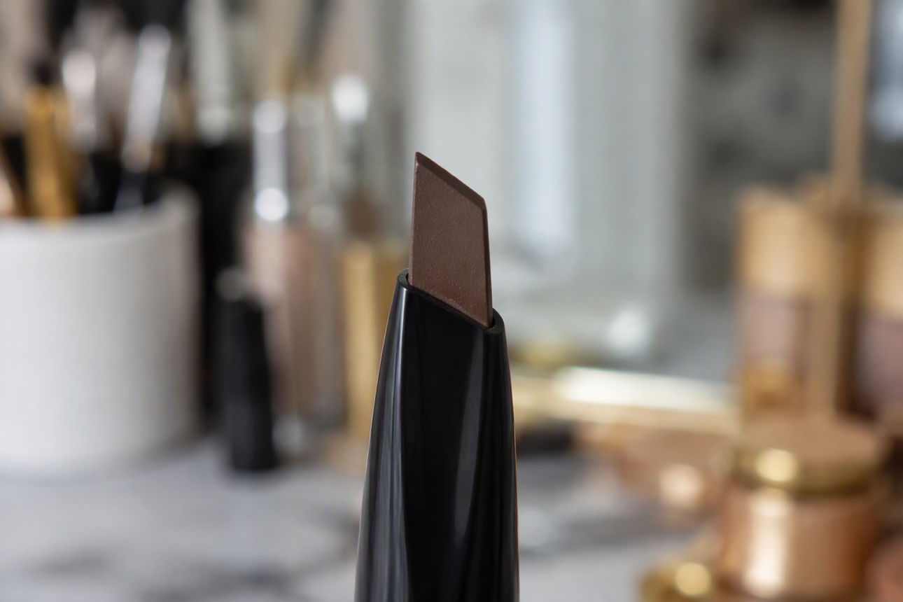 11 Best Blonde Eyebrow Makeup Products for a Natural Look 4 2. Anastasia Beverly Hills Brow Definer Blonde