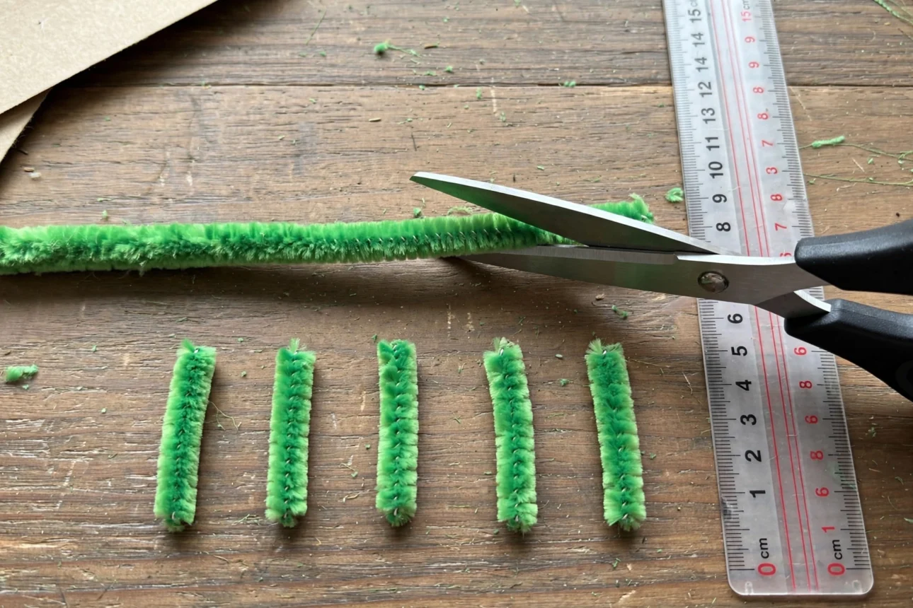 chenille stem cutting